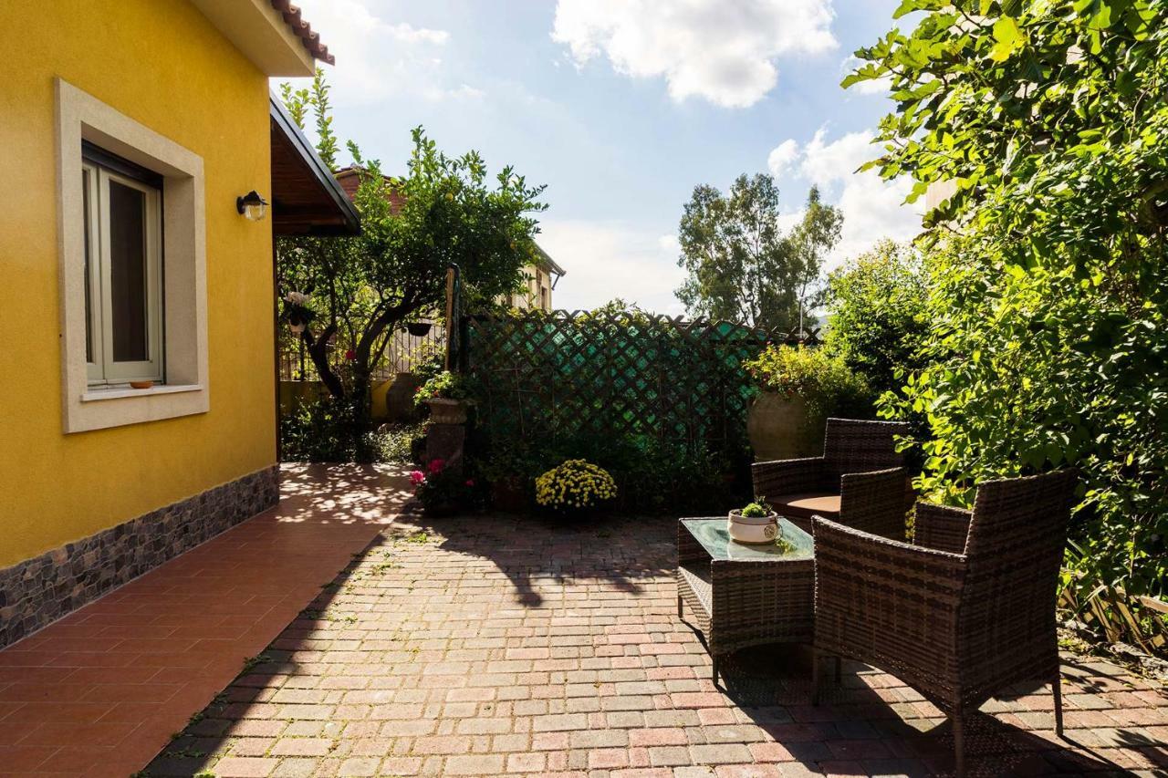 Holiday Home Luppinedda Nunziata Eksteriør bilde